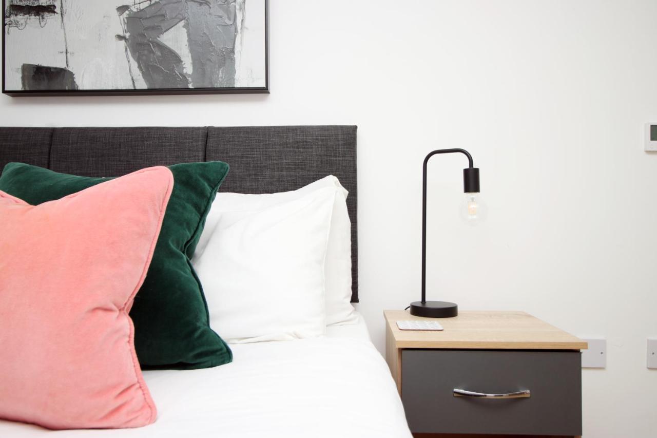 Flat 1 Batheaston By Mia Living Stylish 1 Bedroom Property With Free Parking Exterior photo